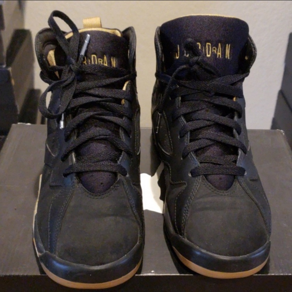 Retro 7 - Picture 2 of 5